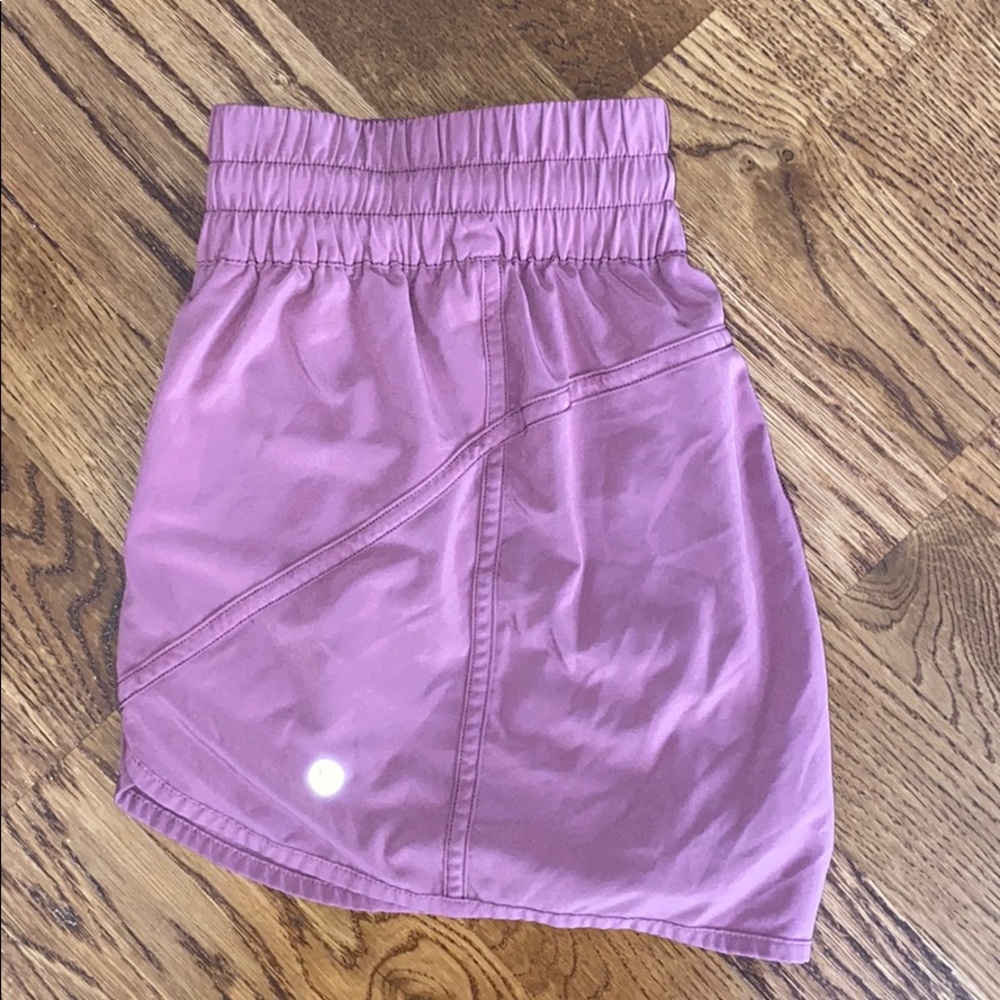 LULULEMON SHORTS